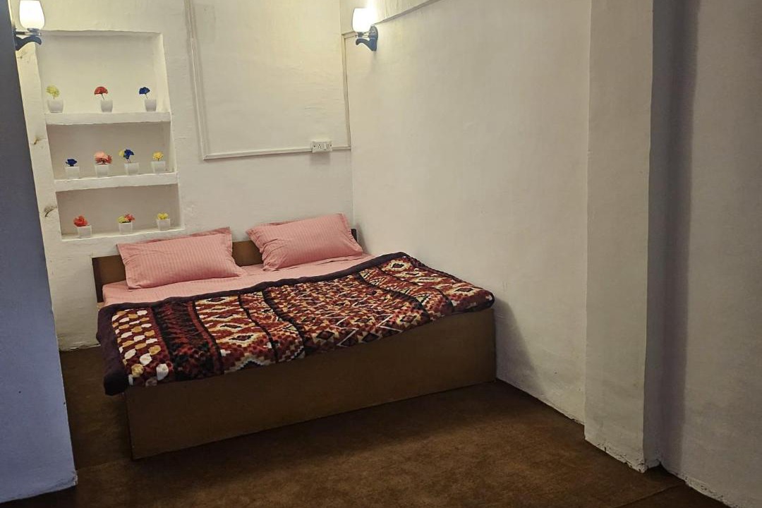 Photo of Bedroom in Naina Range