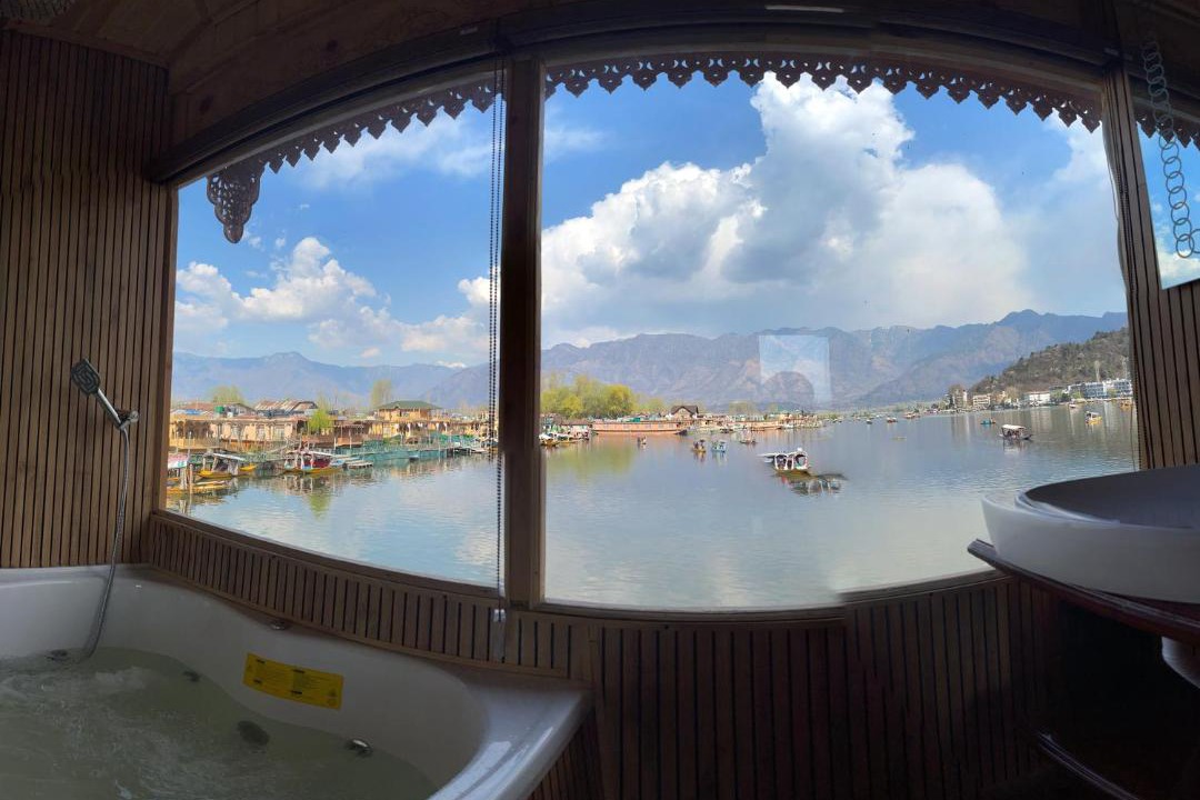 Photo of Others in Dal Lake