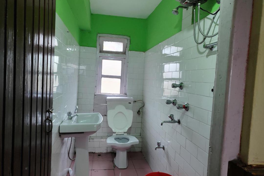 Photo of Bathroom in Lava