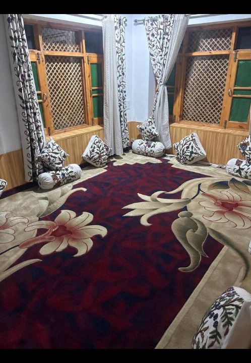 Photo of Others in Gulmarg