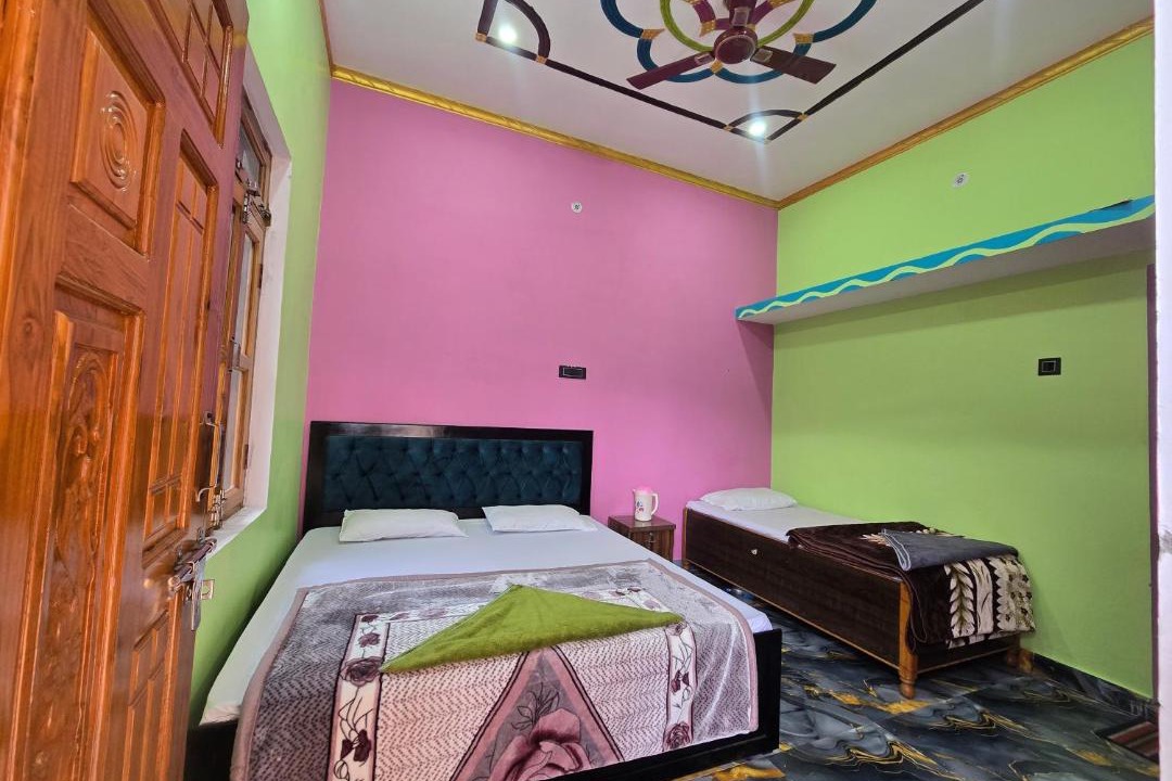 Photo of Bedroom in Chamoli