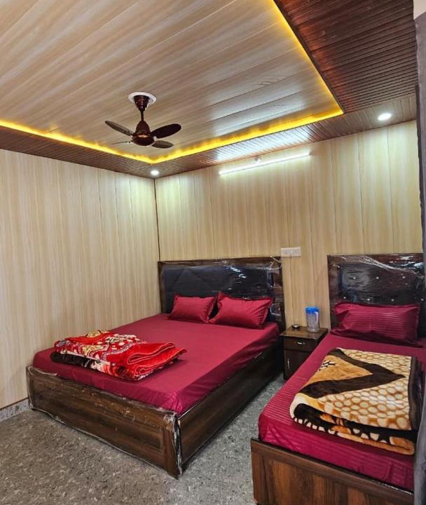 Photo of Bedroom in Narainkoti