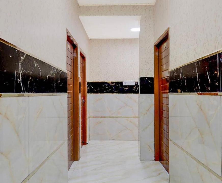 Photo of Bathroom in Thousand Lights