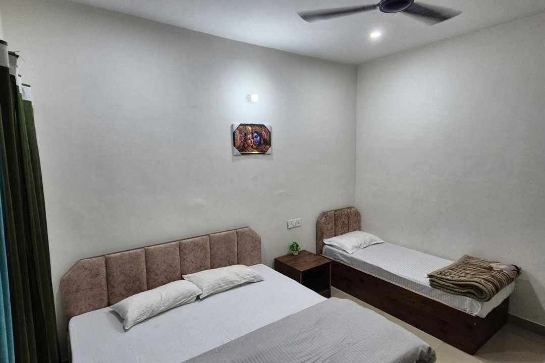 Photo of Bedroom in Guptkashi