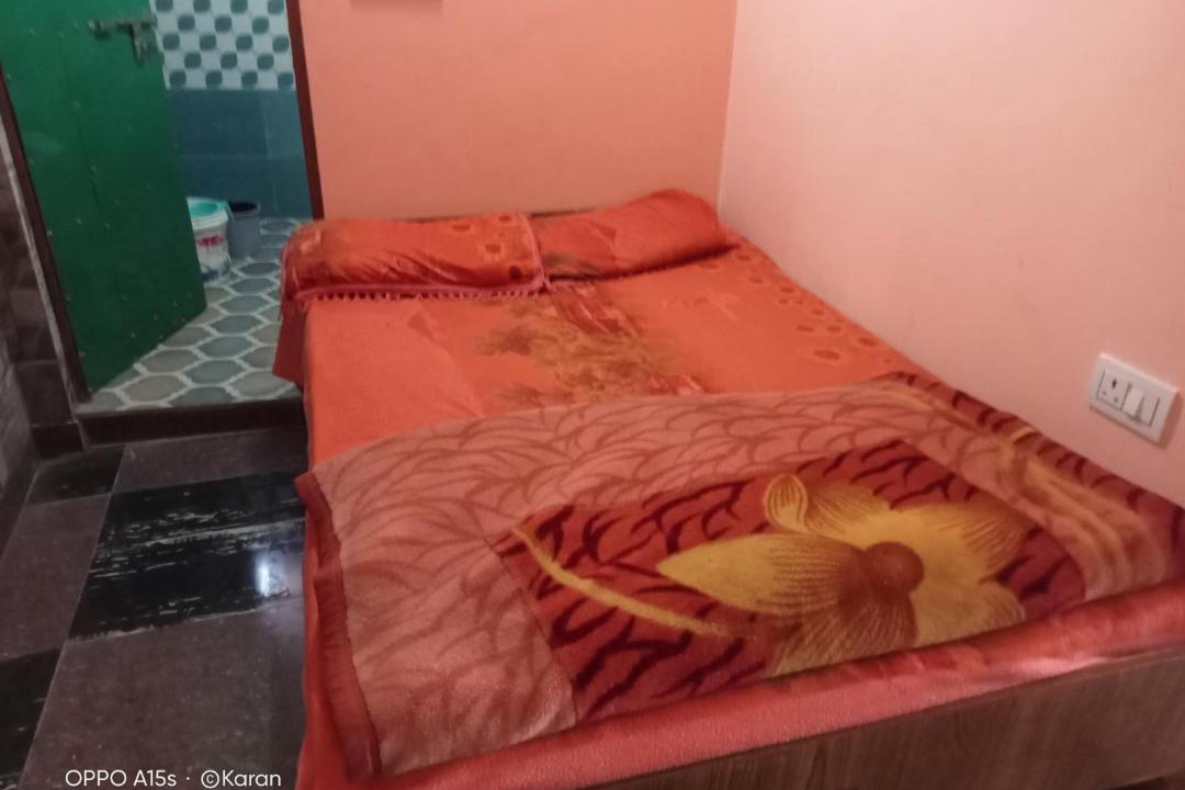 Photo of Bedroom in Narainkoti