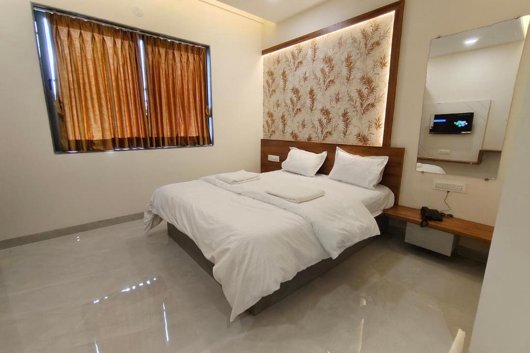 Photo of Bedroom in Akalkot