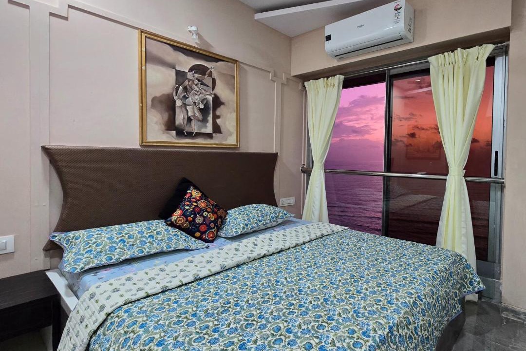 Photo of Bedroom in Malabar Hill