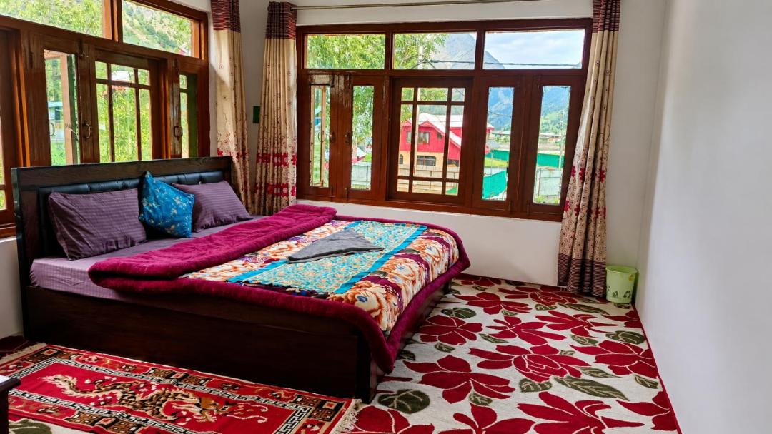 Photo of Others in Gulmarg