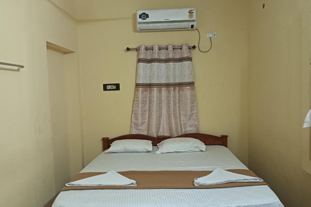 Photo of Bedroom in Rameshwaram