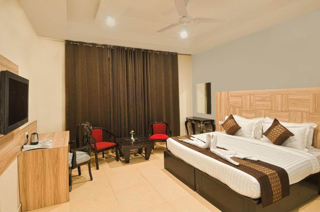 Photo of Bedroom in Zirakpur