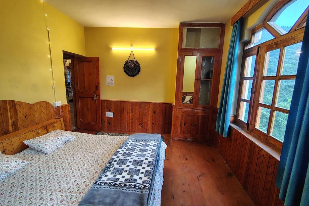 Photo of Bedroom in Manali