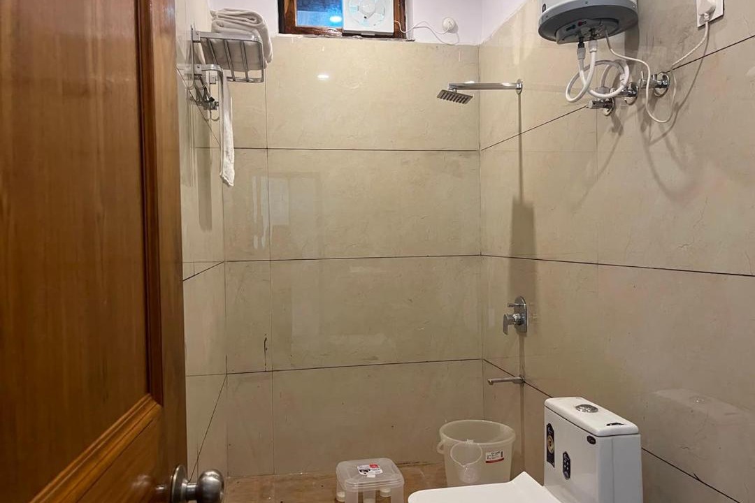 Photo of Bathroom in Ukhimath