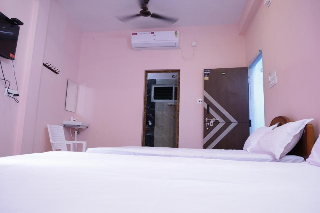 Photo of Bedroom in Tiruchendur