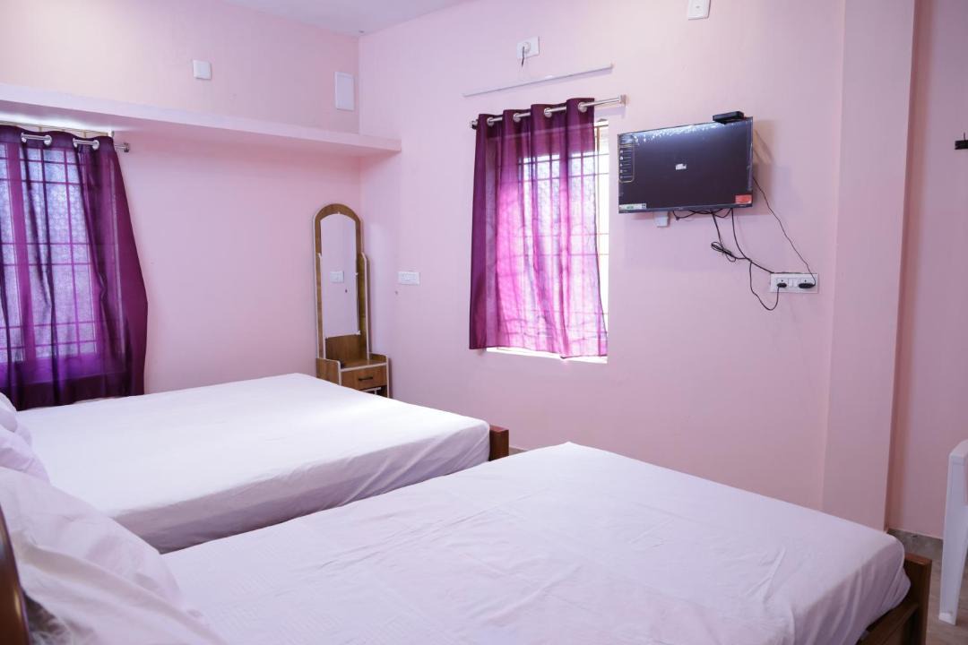 Photo of Bedroom in Tiruchendur