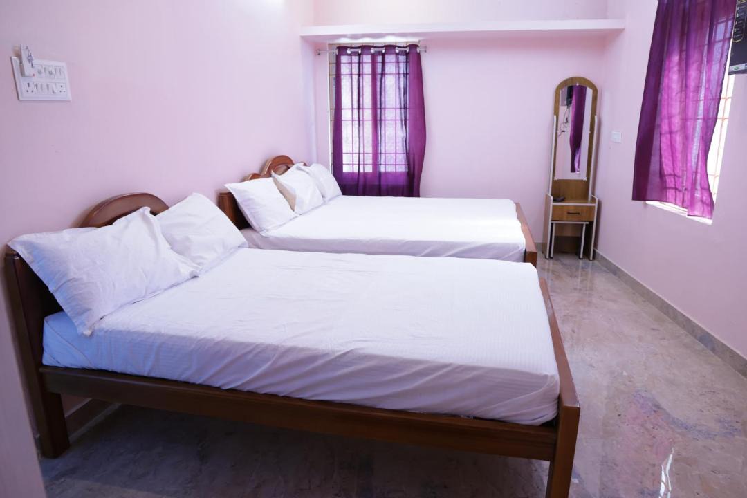 Photo of Bedroom in Tiruchendur