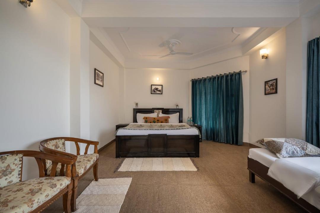 Photo of Bedroom in Barog