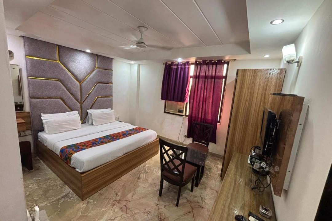 Photo of Bedroom in Karol Bagh