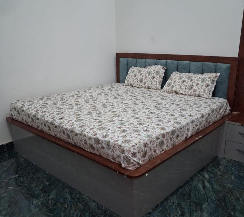 Photo of Bedroom in Etah