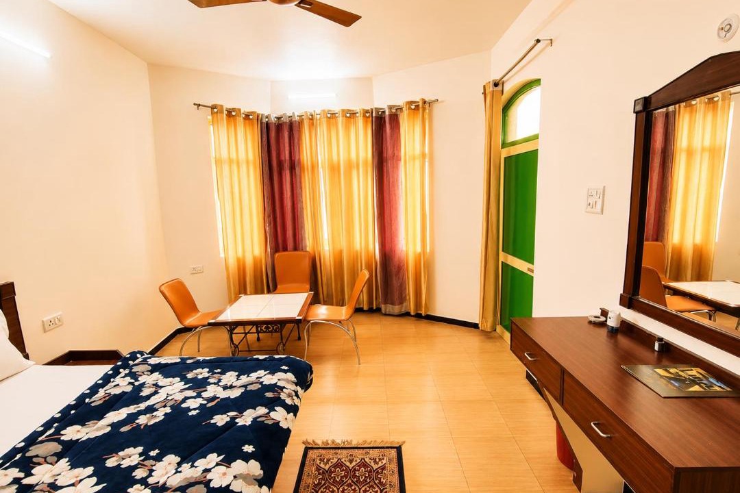 Photo of Bedroom in Jaiharikhal
