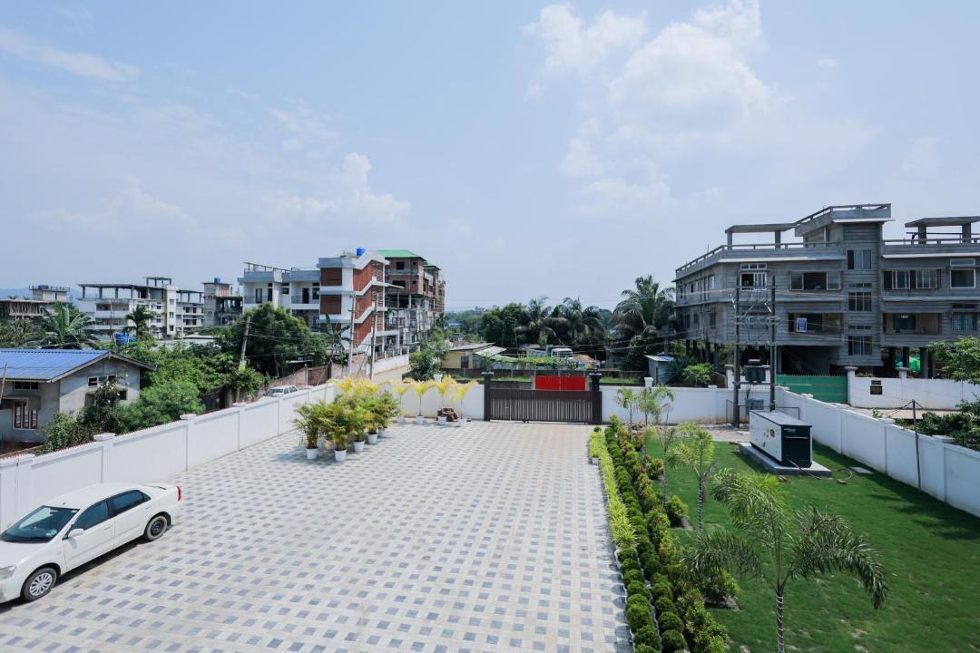 Photo of Others in Sualkuchi