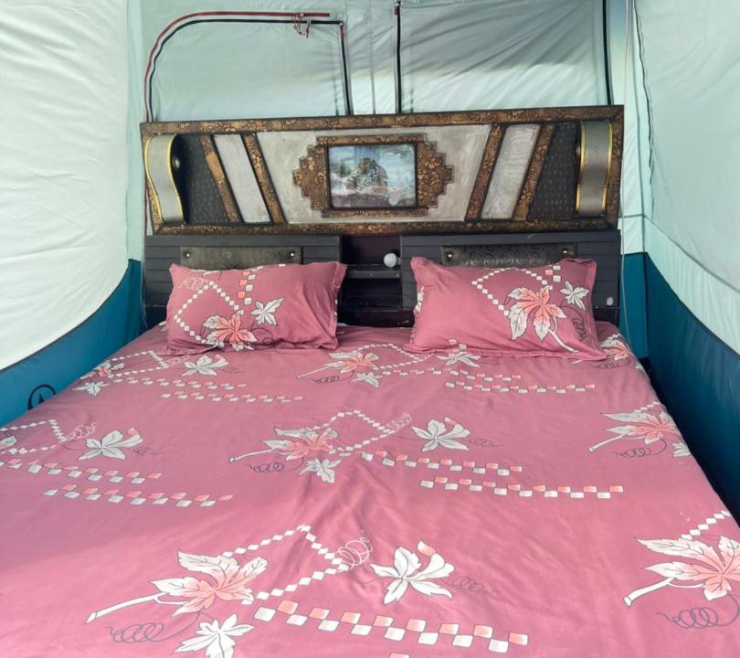 Photo of Bedroom in Gulmarg
