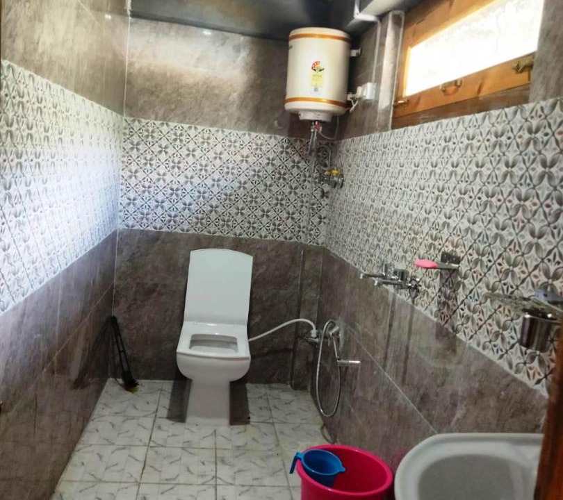 Photo of Bathroom in Yamunotri