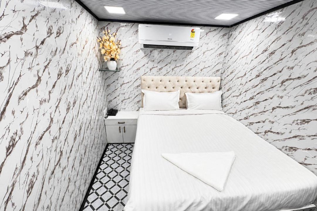 Photo of Bedroom in Connaught Place