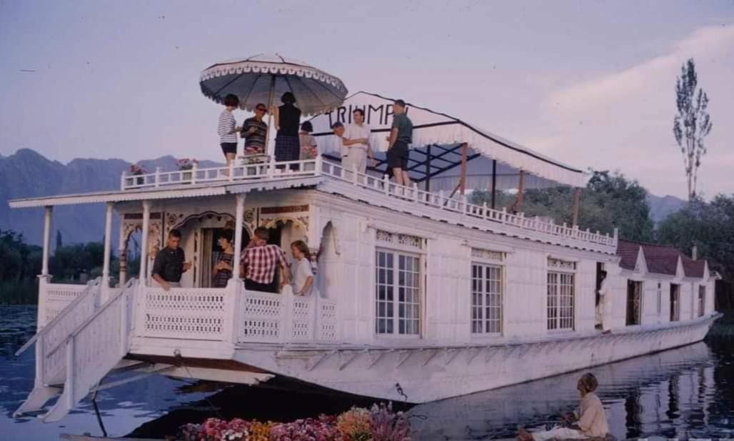 Photo of Others in Dal Lake