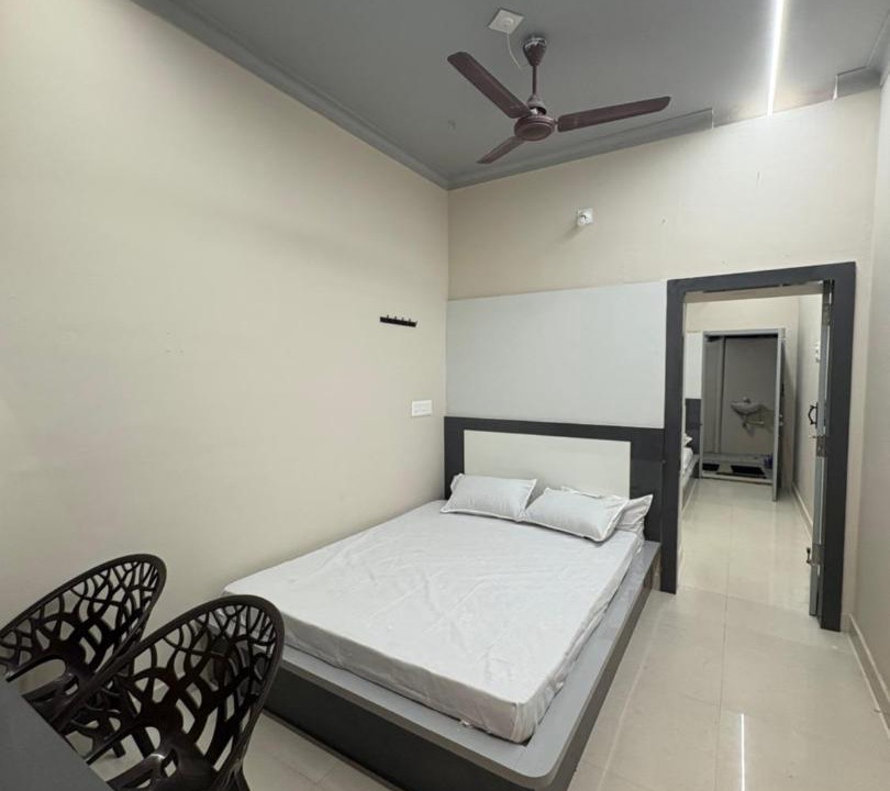 Photo of Bedroom in Tiruchendur