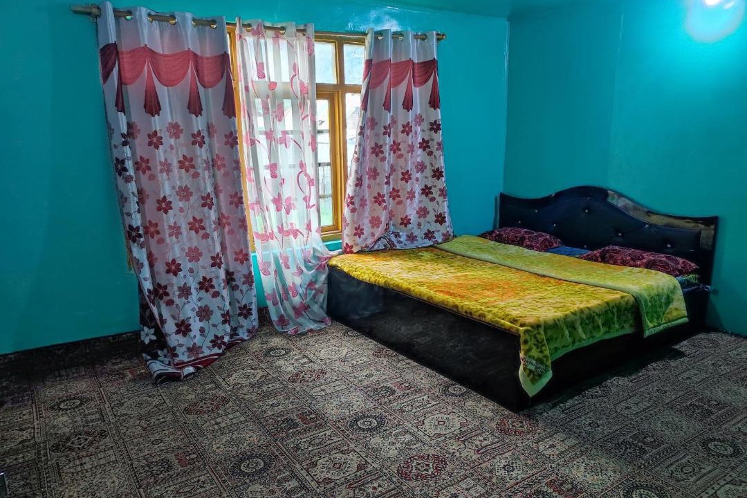 Photo of Others in Gulmarg