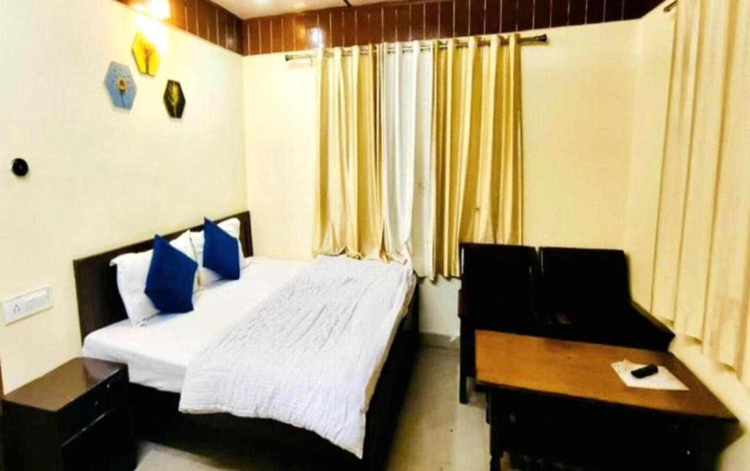 Photo of Bedroom in Mallital