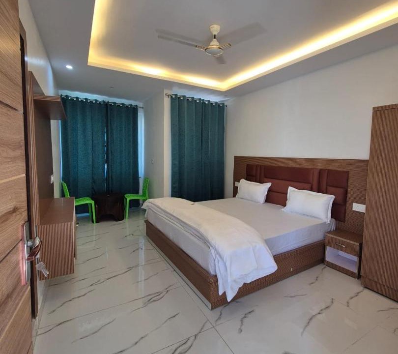 Photo of Bedroom in Tapovan