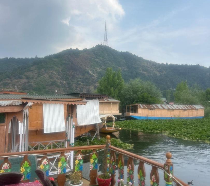 Photo of Others in Dal Lake