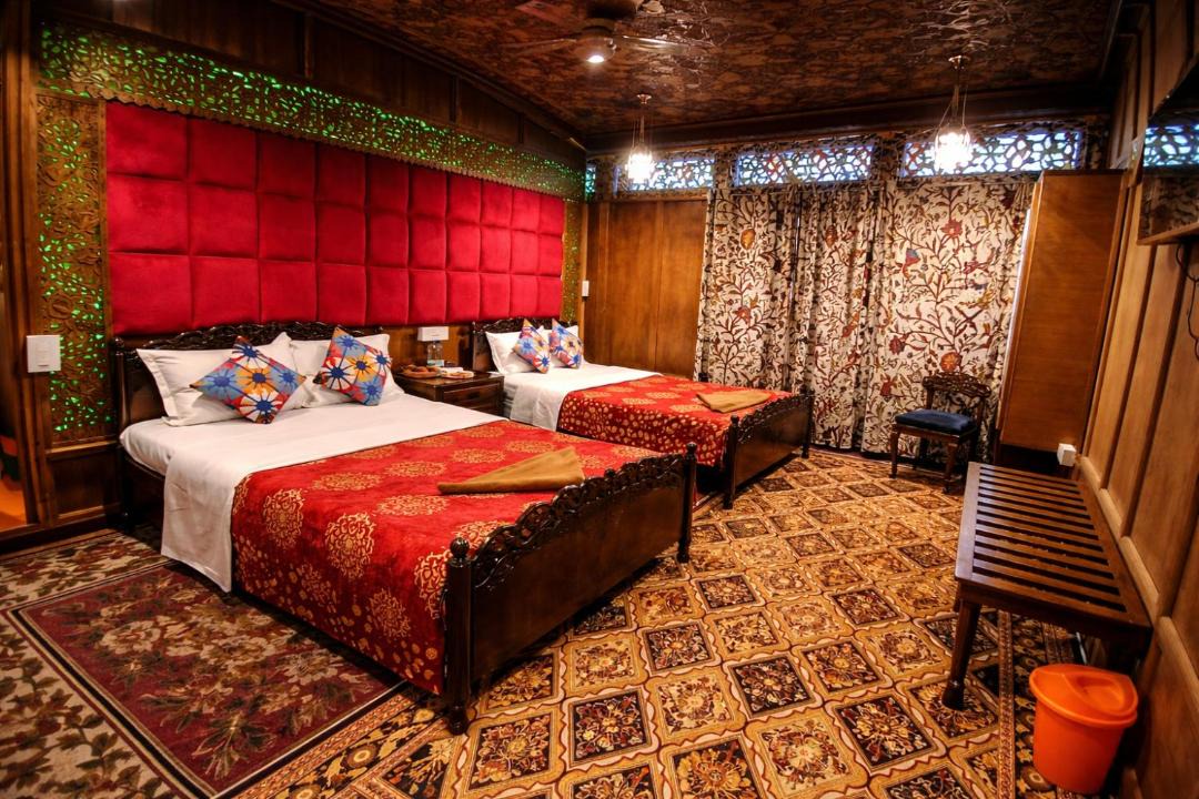 Photo of Bedroom in Dal Lake