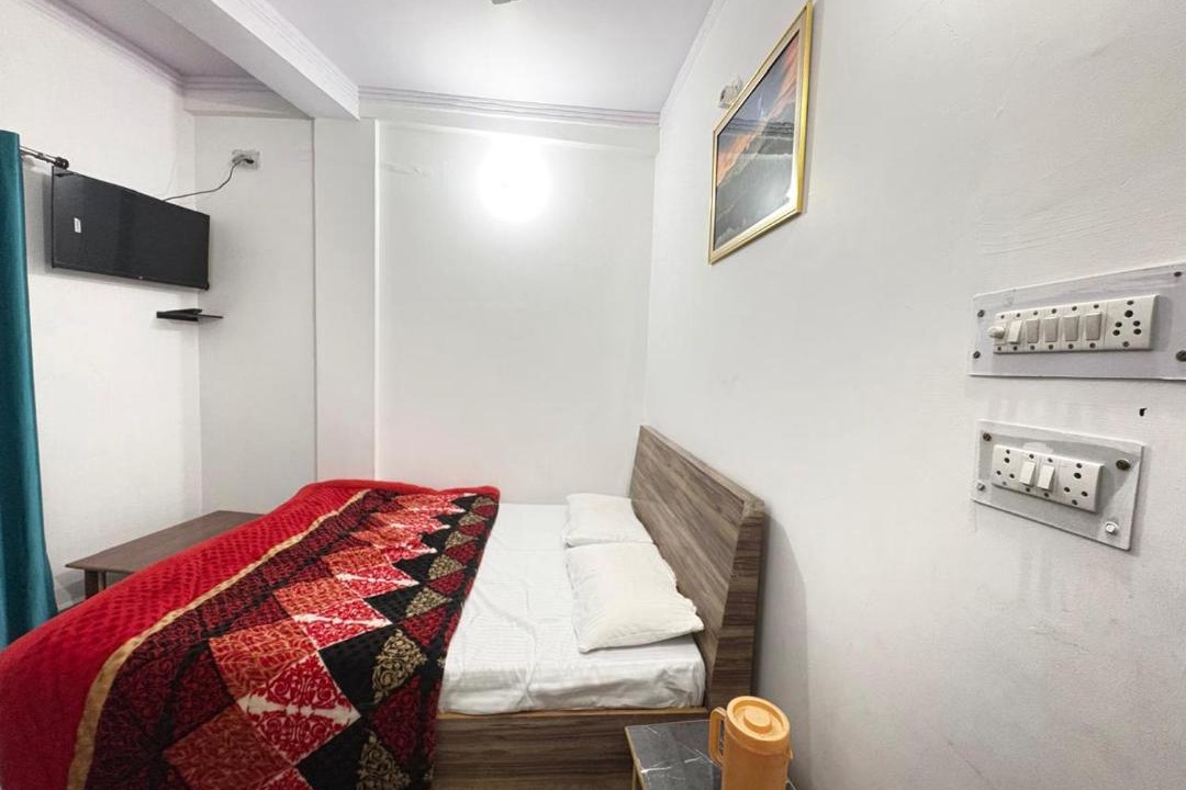 Photo of Bedroom in Uttarkashi