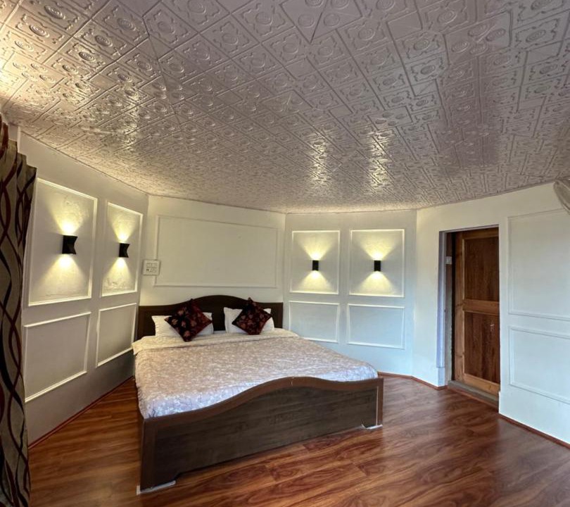 Photo of Bedroom in Nagin Bagh