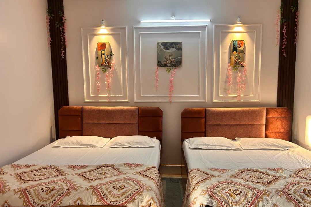 Photo of Bedroom in Jwalamukhi