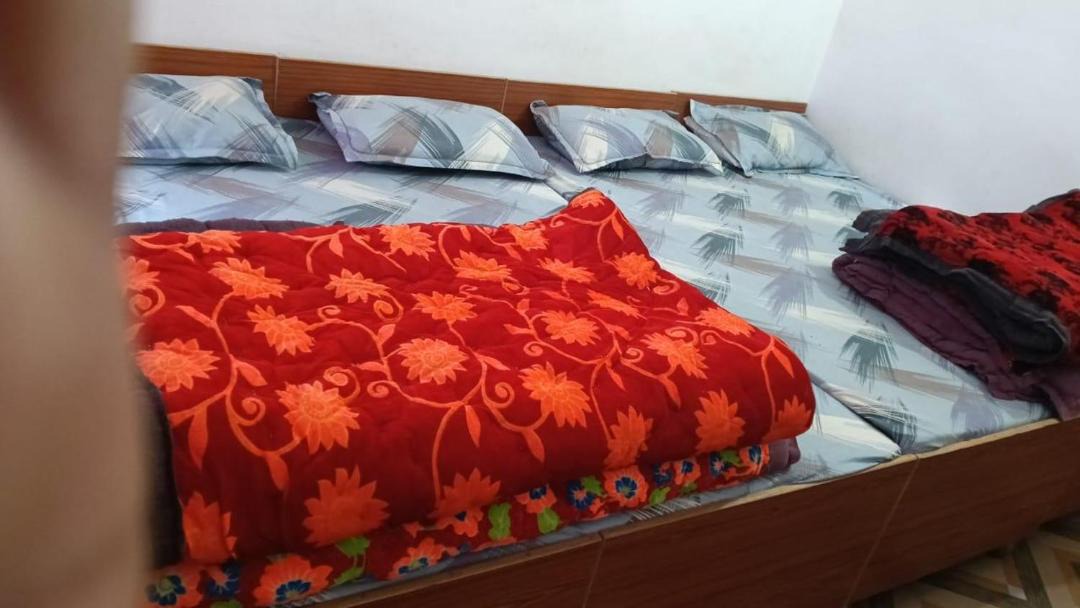 Photo of Bedroom in Narainkoti