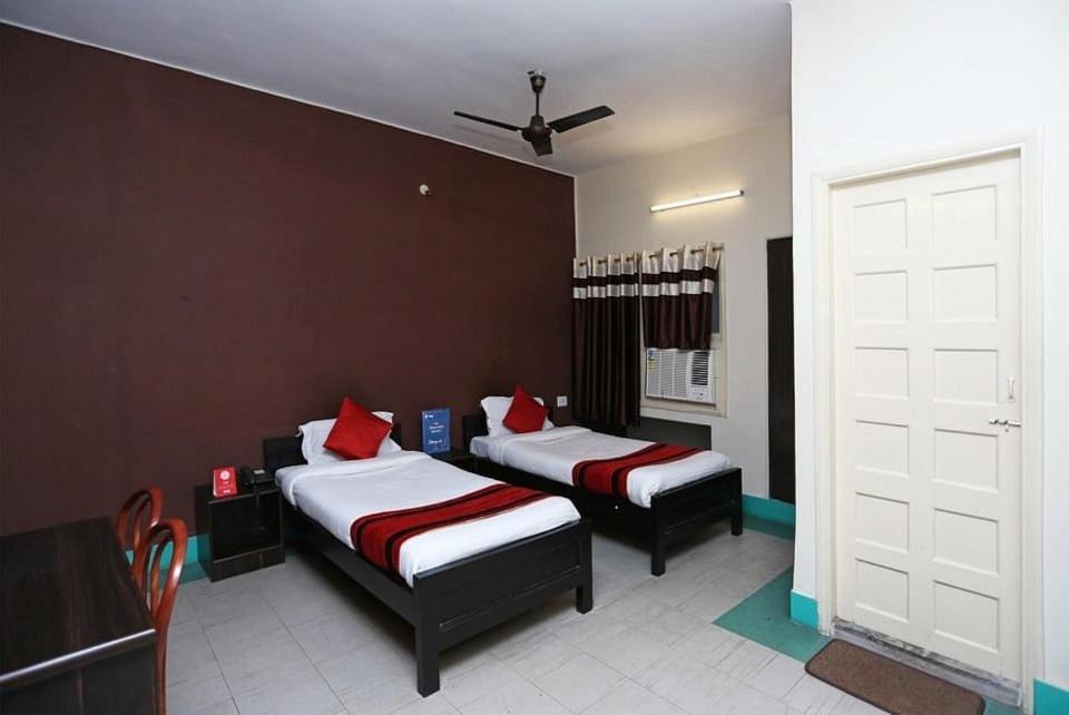 Photo of Others in Sealdah
