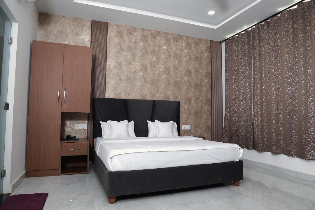 Photo of Bedroom in Khatima