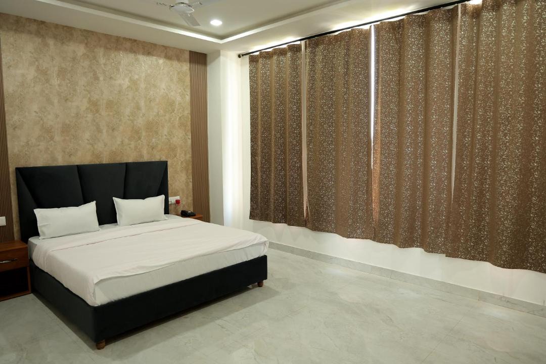 Photo of Bedroom in Khatima