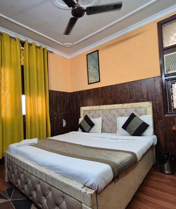 Photo of Bedroom in Mayapuri