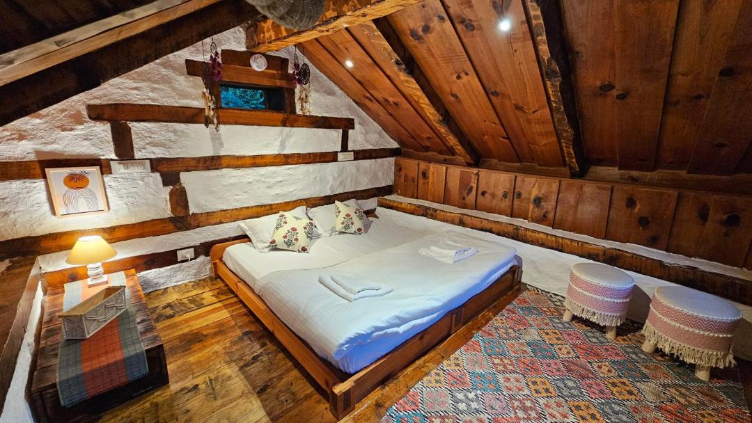 Photo of Bedroom in Kullu