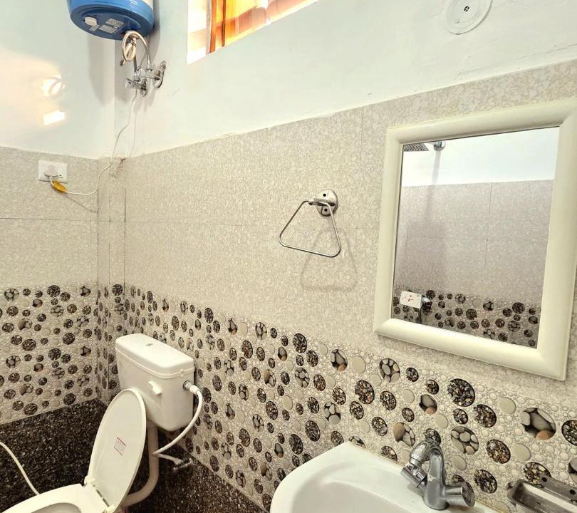 Photo of Bathroom in Gunehr