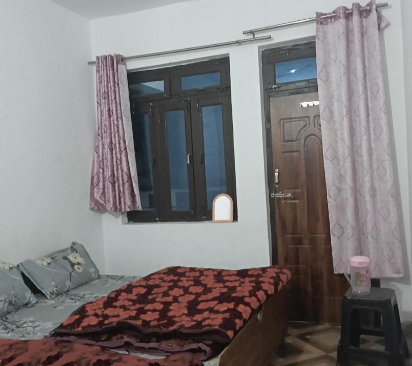 Photo of Bedroom in Narainkoti