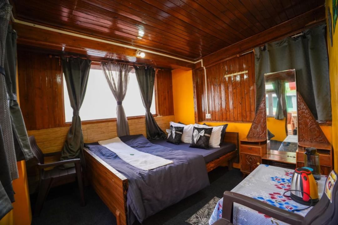Photo of Bedroom in Darjeeling