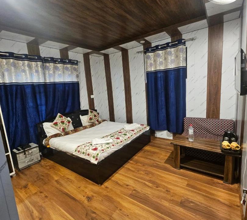 Photo of Bedroom in Pahalgam