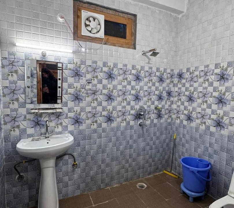 Photo of Bathroom in Banjar