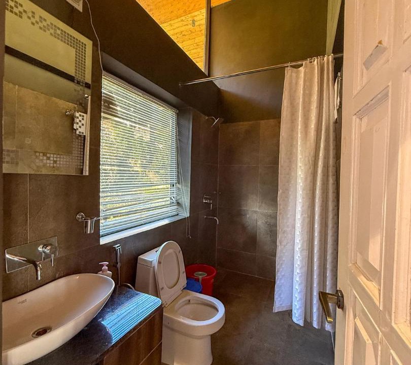 Photo of Bathroom in Mukteshwar