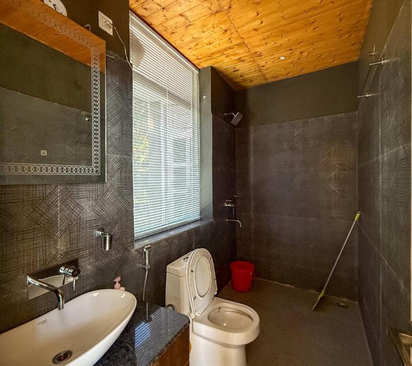 Photo of Bathroom in Mukteshwar